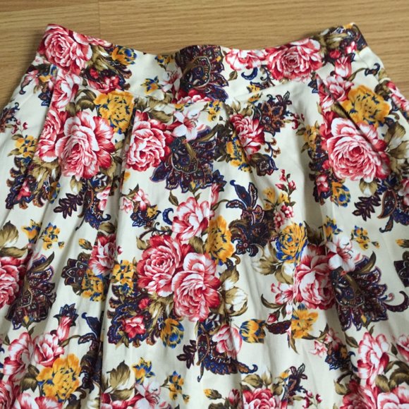 Modcloth Skirt Floral Pink Thick Cotton Fully Lined Size Large - Picture 2 of 5